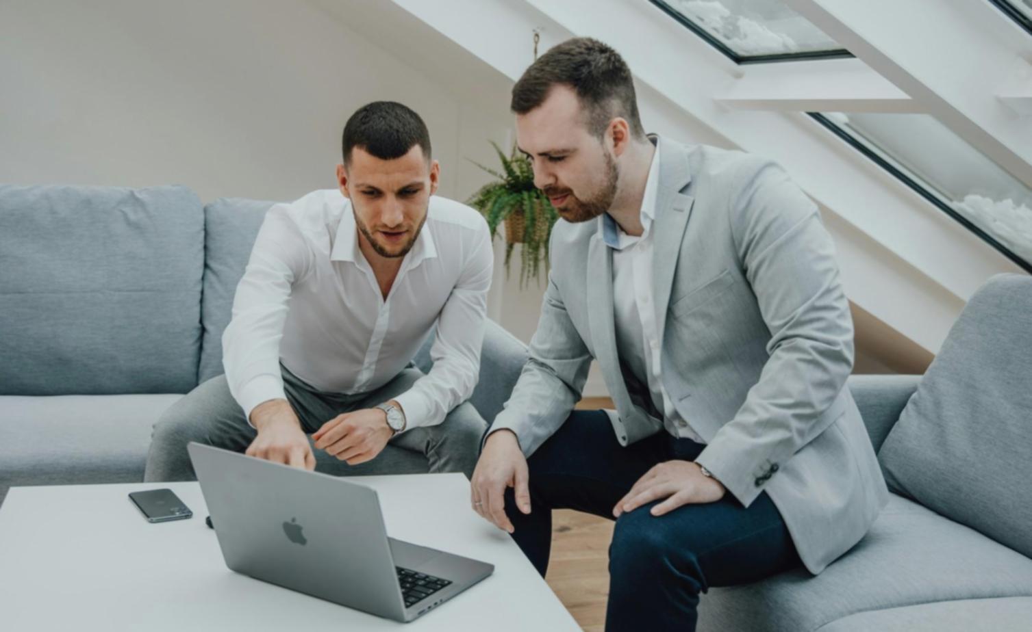 Espaço de atendimento plevaronqix em Cascais